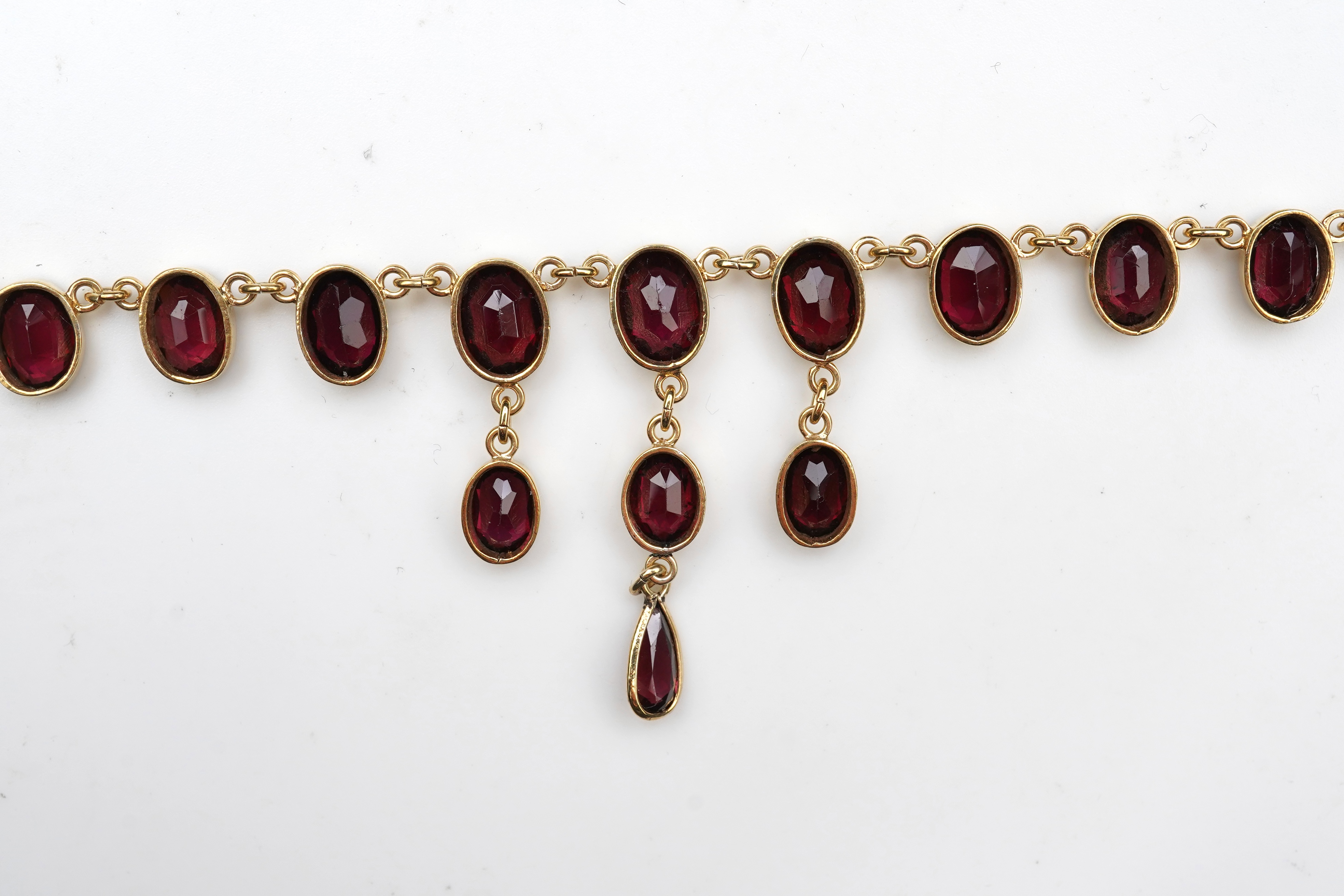 A garnet necklace